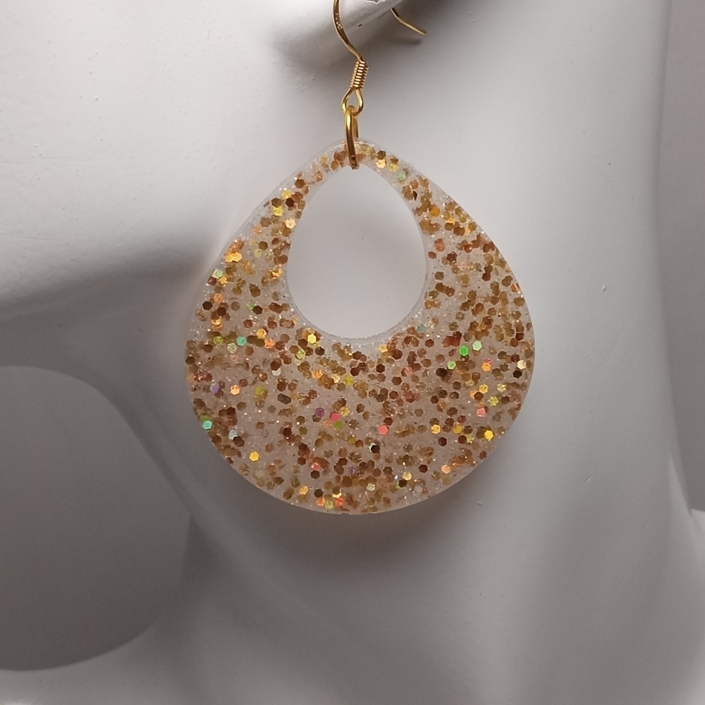 Handcrafted Glittering Teardrop Earrings